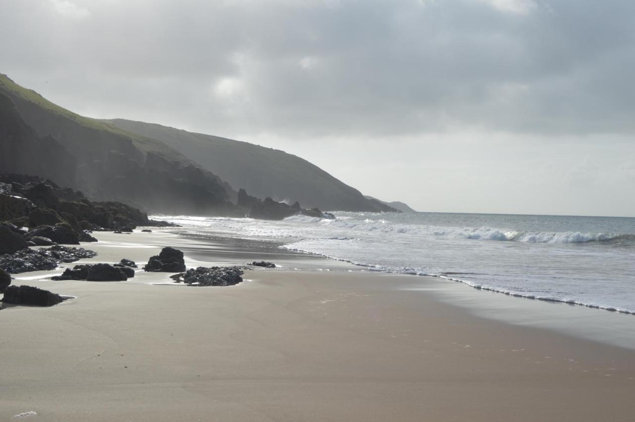 Galwad Y Mor A Coastal Escape In Pembrokeshire'S National Parks Villa Lamphey Esterno foto